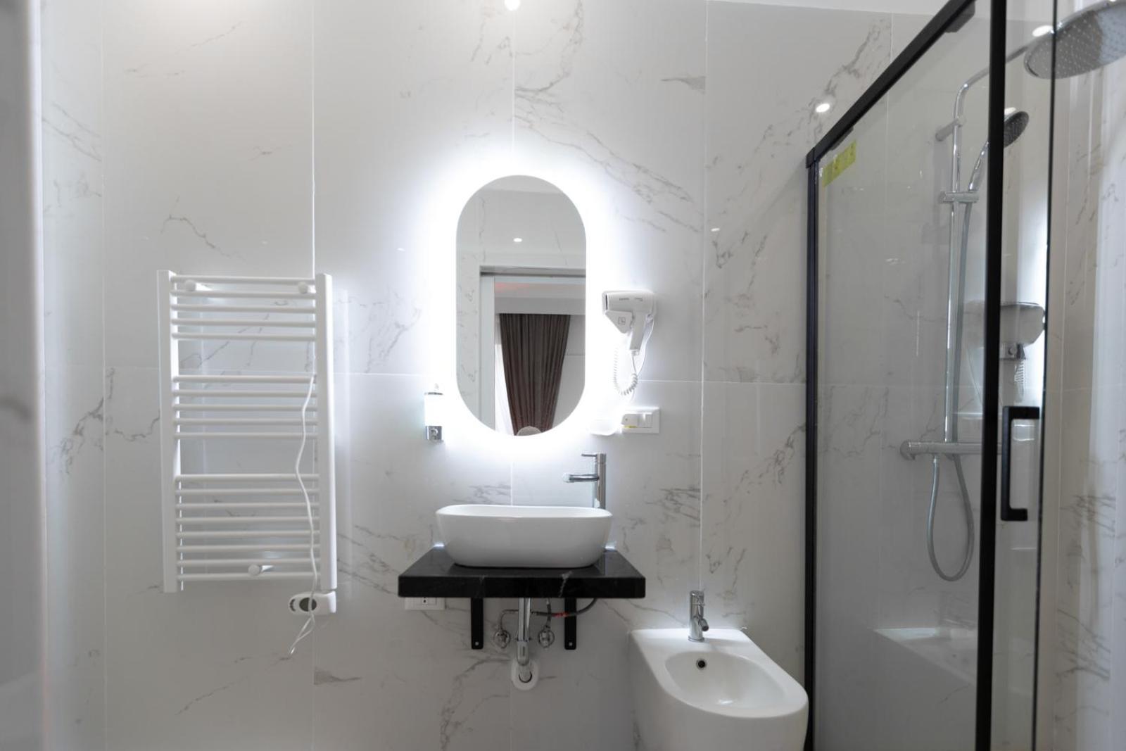 Modi Hotel Livorno Bagian luar foto