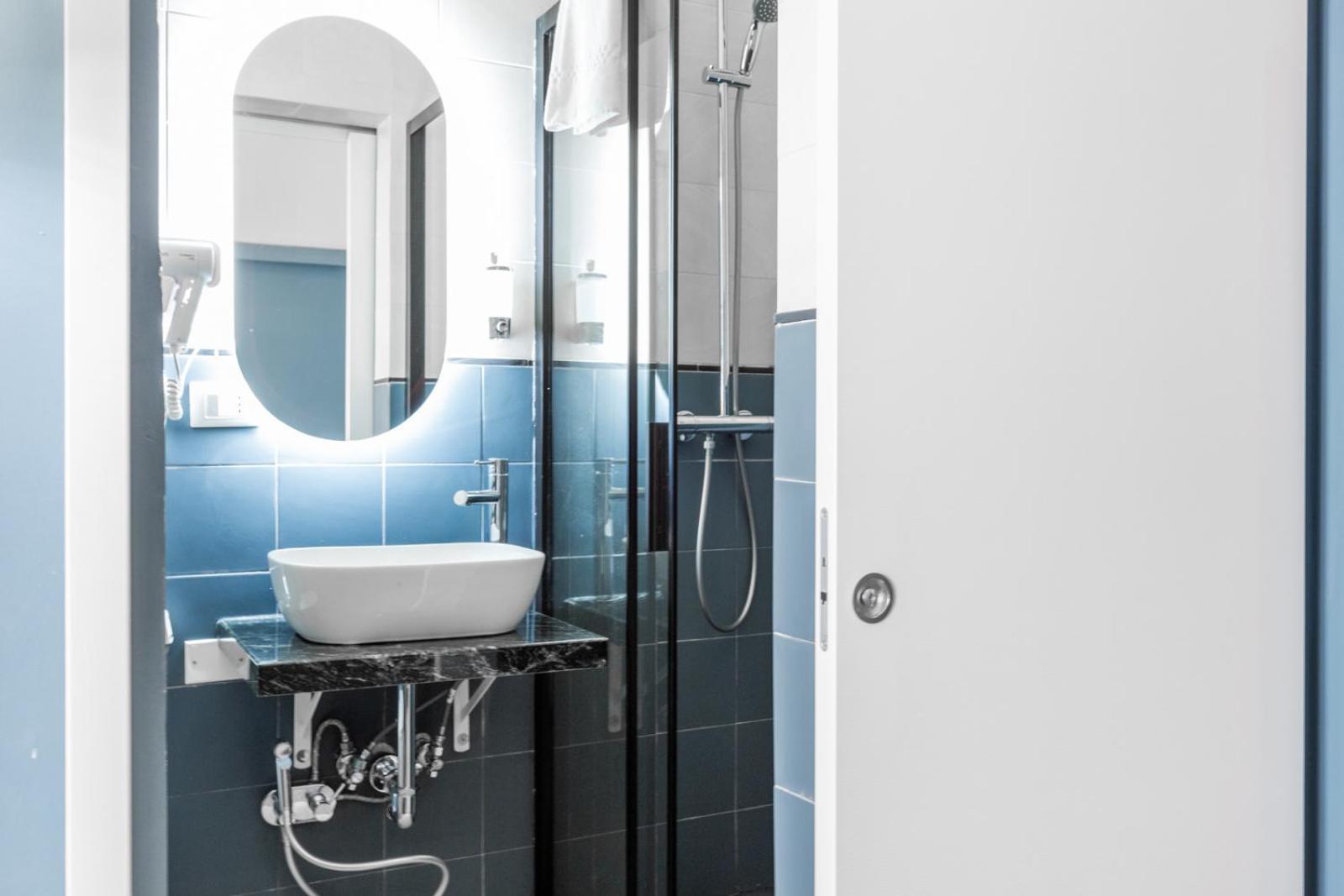 Modi Hotel Livorno Bagian luar foto