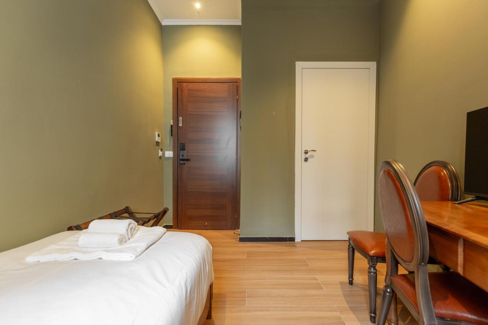 Modi Hotel Livorno Bagian luar foto
