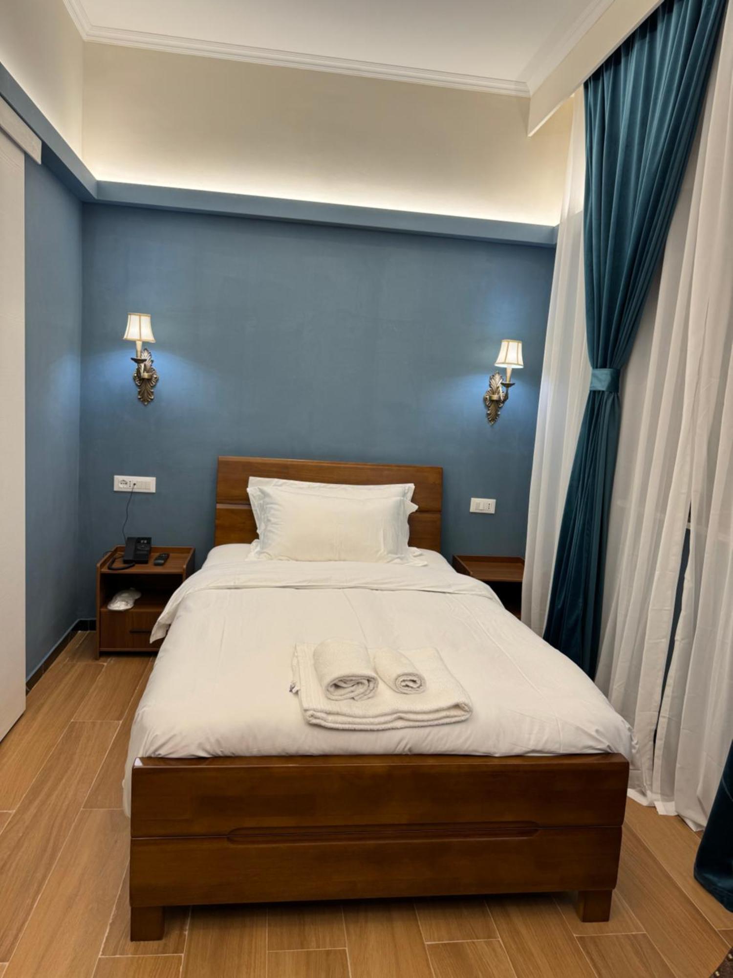 Modi Hotel Livorno Bagian luar foto